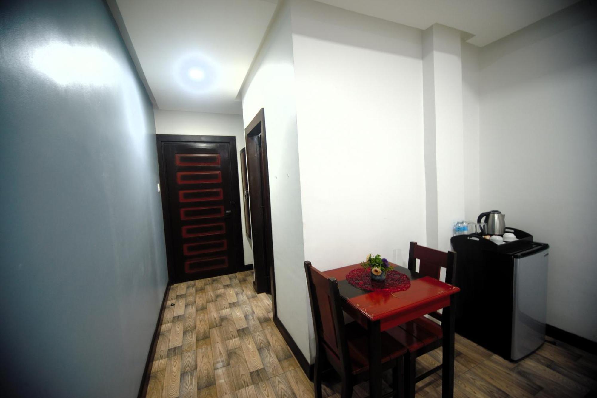 Hotel Gabriella Tagbilaran Extérieur photo