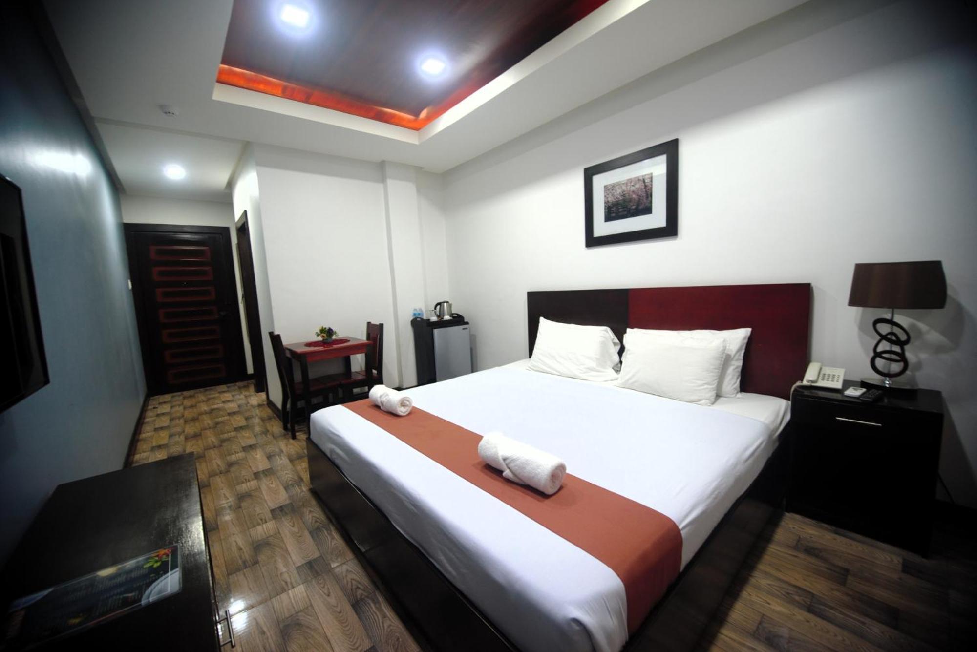 Hotel Gabriella Tagbilaran Extérieur photo
