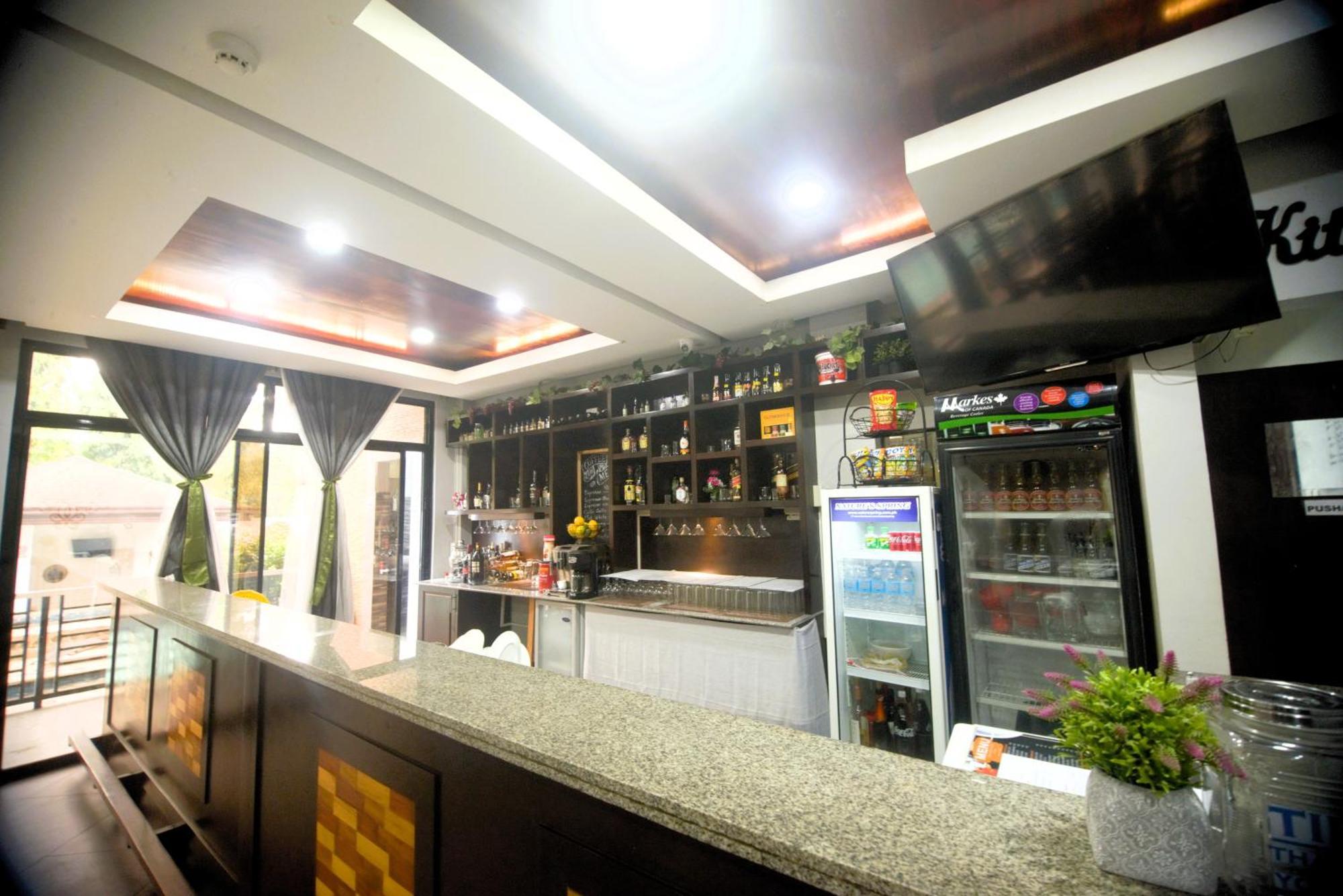 Hotel Gabriella Tagbilaran Extérieur photo