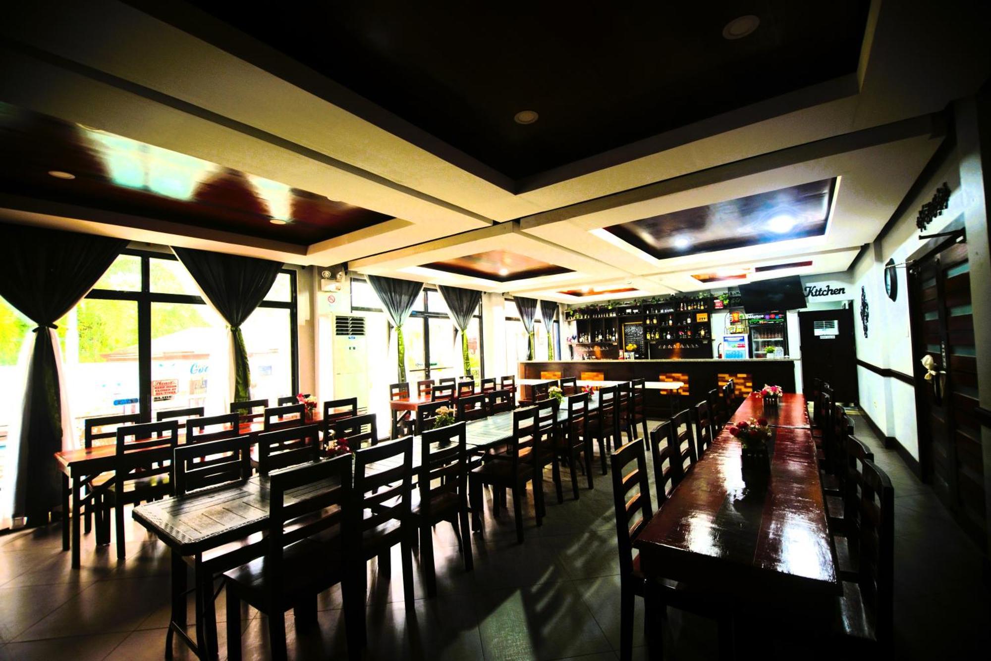 Hotel Gabriella Tagbilaran Extérieur photo