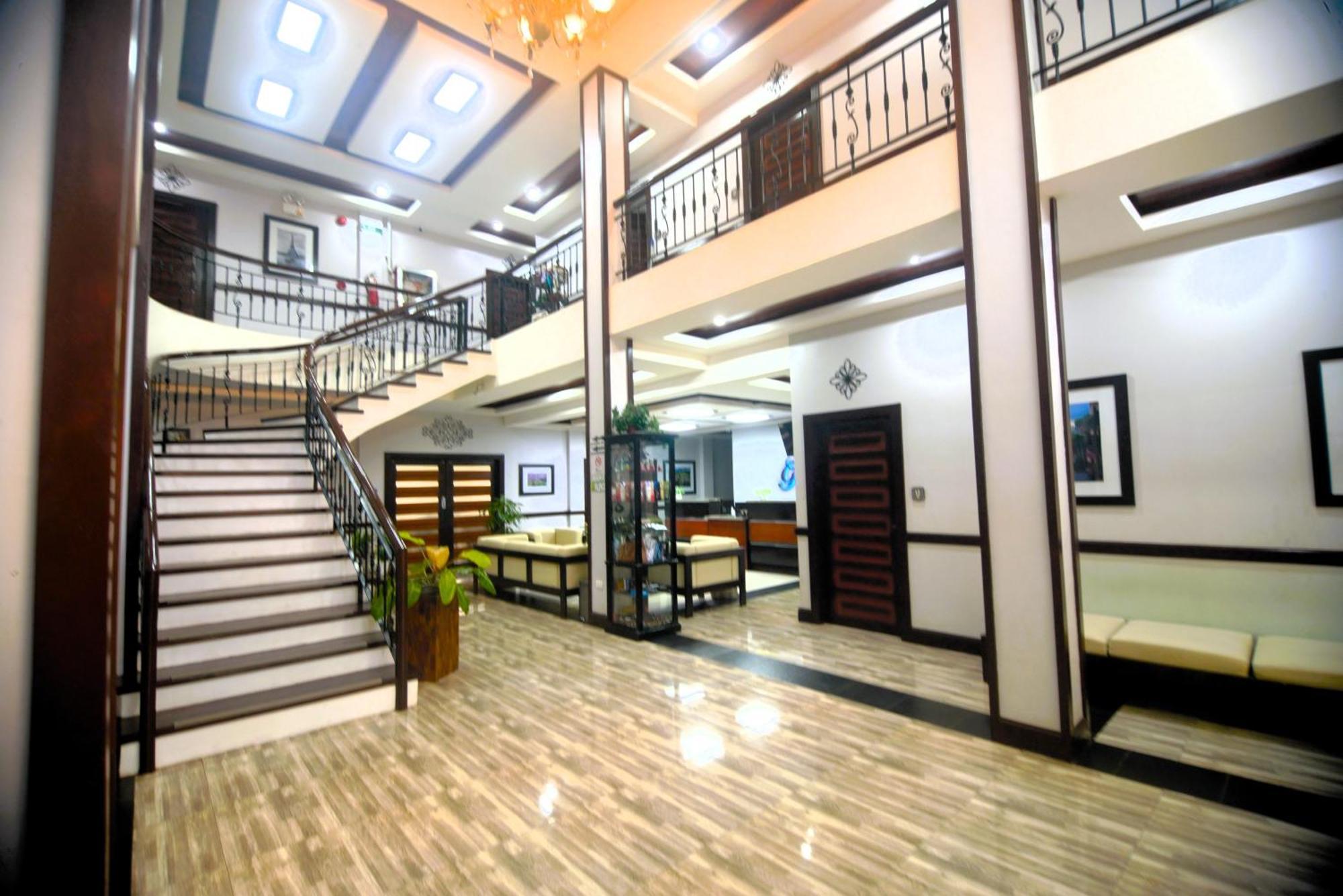 Hotel Gabriella Tagbilaran Extérieur photo