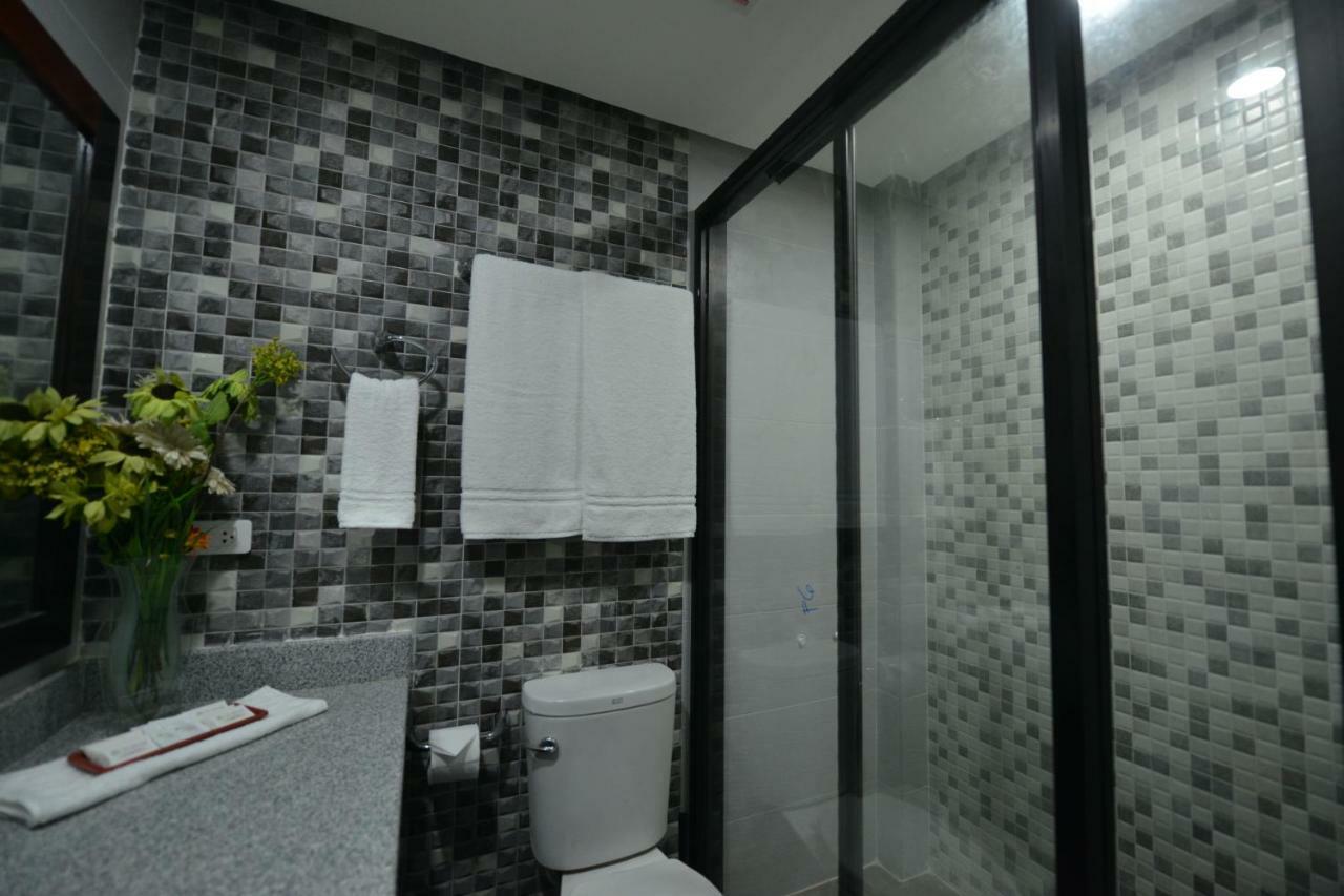 Hotel Gabriella Tagbilaran Extérieur photo