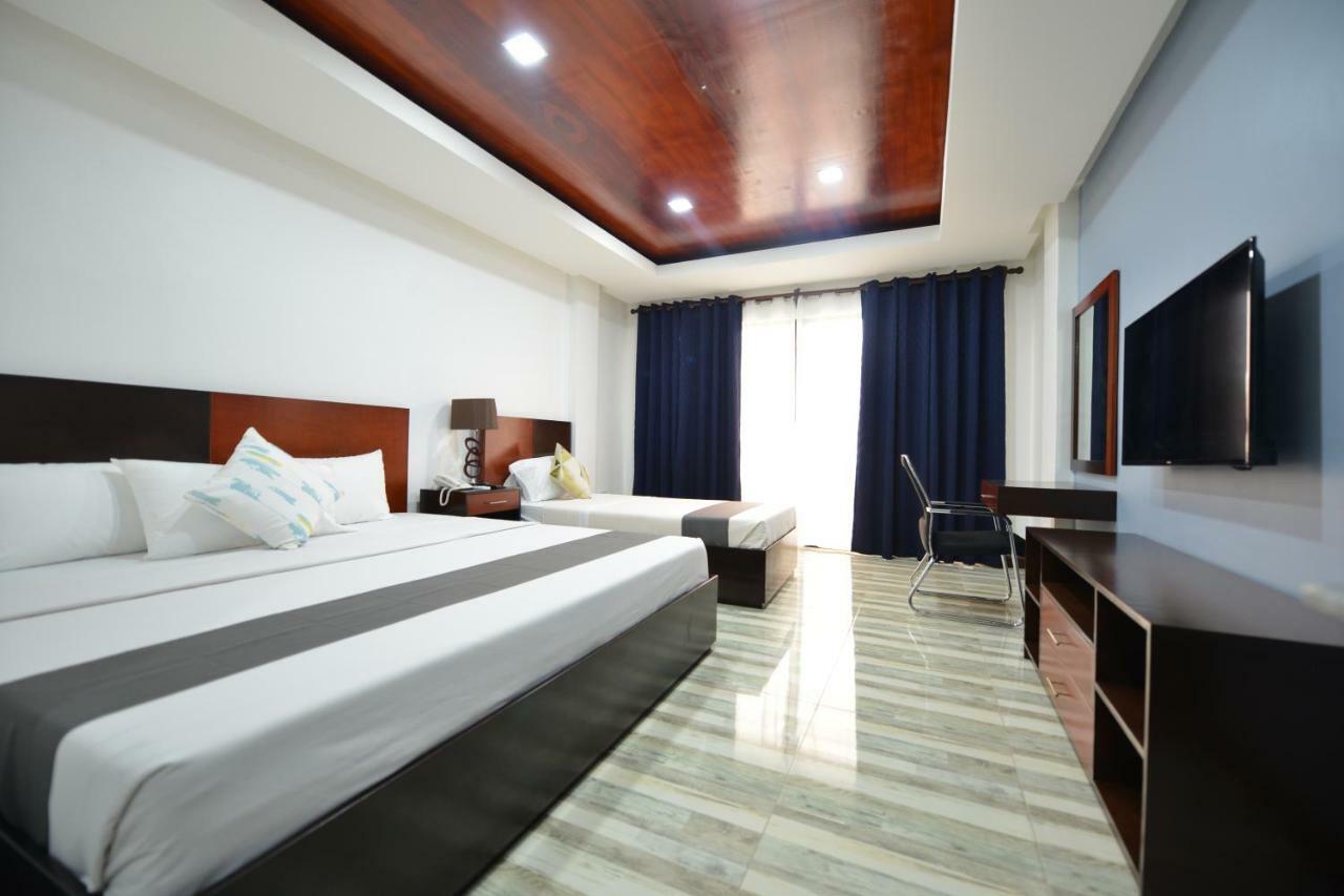 Hotel Gabriella Tagbilaran Extérieur photo