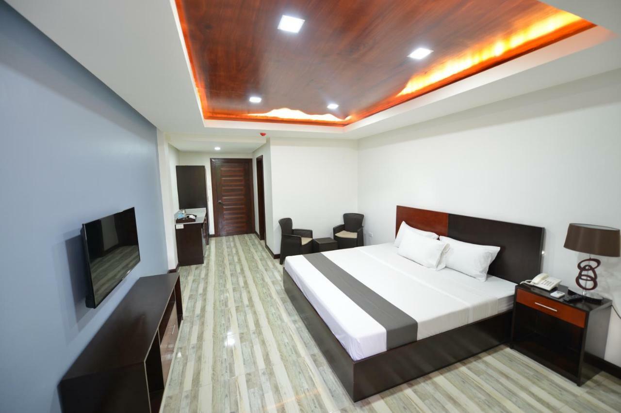 Hotel Gabriella Tagbilaran Extérieur photo